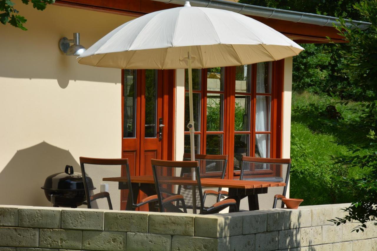 Bungalows Am Waldessaum Bei Hohenzieritz ภายนอก รูปภาพ