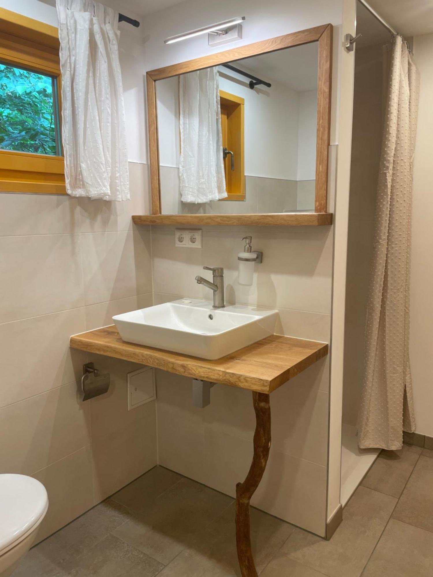 Bungalows Am Waldessaum Bei Hohenzieritz ภายนอก รูปภาพ